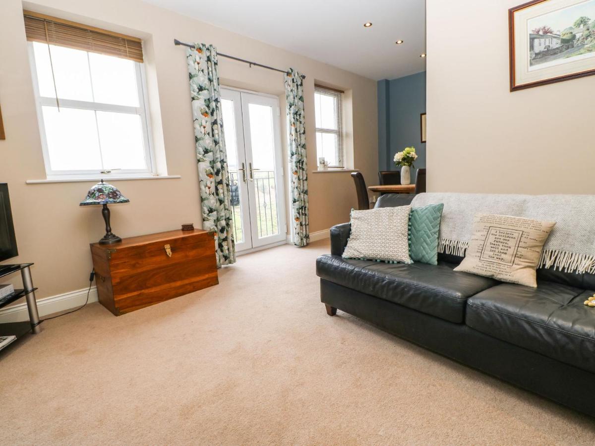 4 Alpha Rise Villa Brampton  Dış mekan fotoğraf